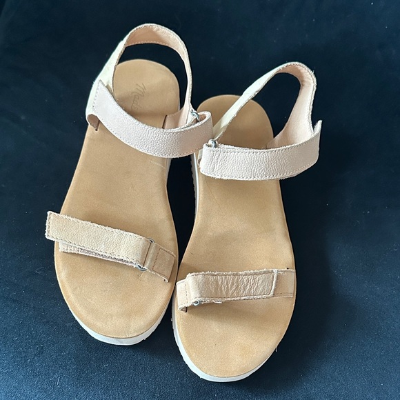 Madewell Tan Strap Sandals - Picture 1 of 4